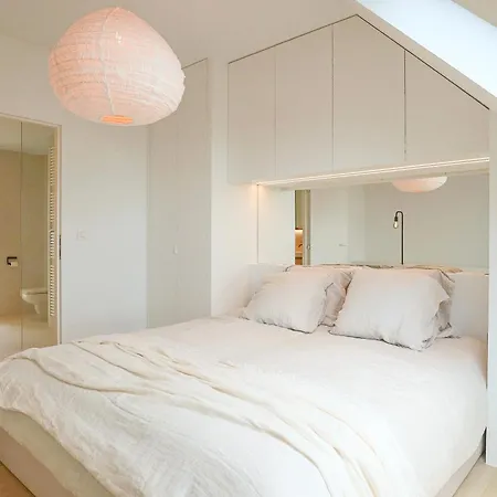 Apartment 17 - Off Market Fully Renovated Luxury For Rent In The Heart Of *