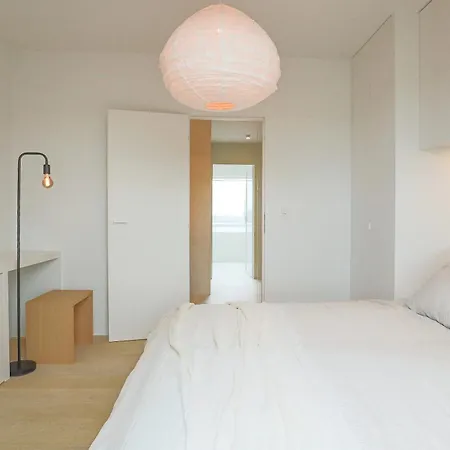 17 - Off Market Fully Renovated Luxury For Rent In The Heart Of Apartment