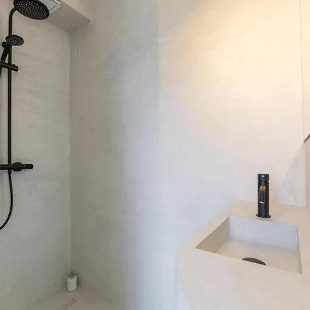 17 - Off Market Fully Renovated Luxury For Rent In The Heart Of