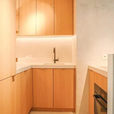 17 - Off Market Fully Renovated Luxury For Rent In The Heart Of *