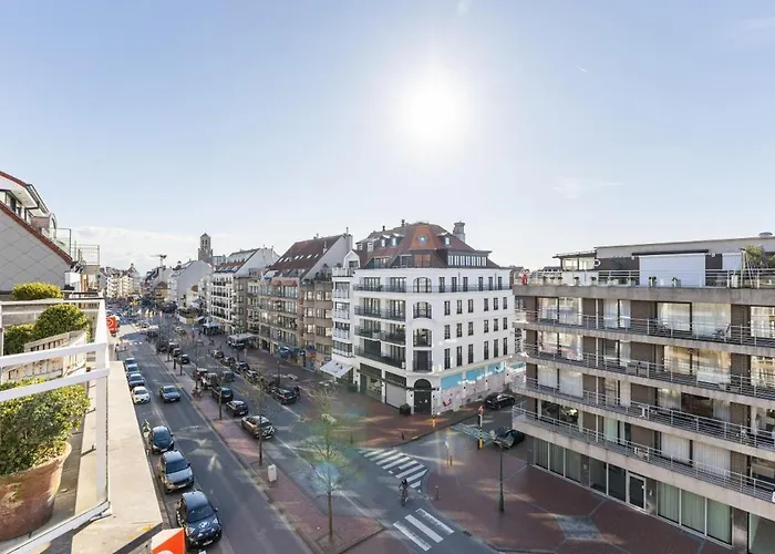 17 - Off Market Fully Renovated Luxury For Rent In The Heart Of Lejlighed